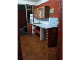 Venta de casa con renta en San Sebastián