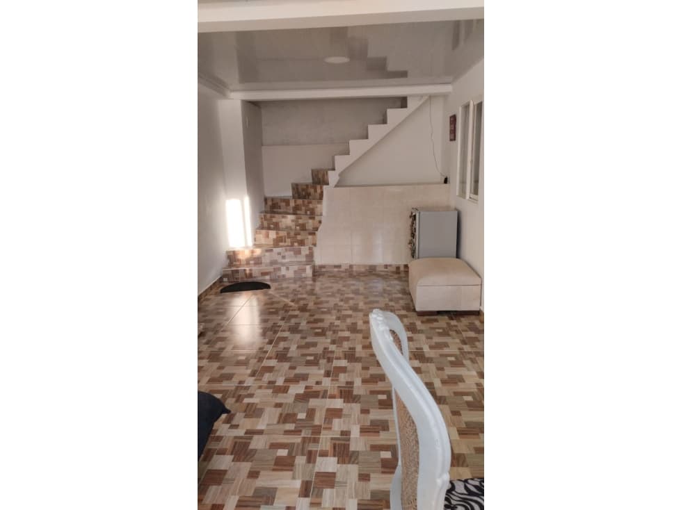 Venta de casa con renta en La Sultana — foto 2