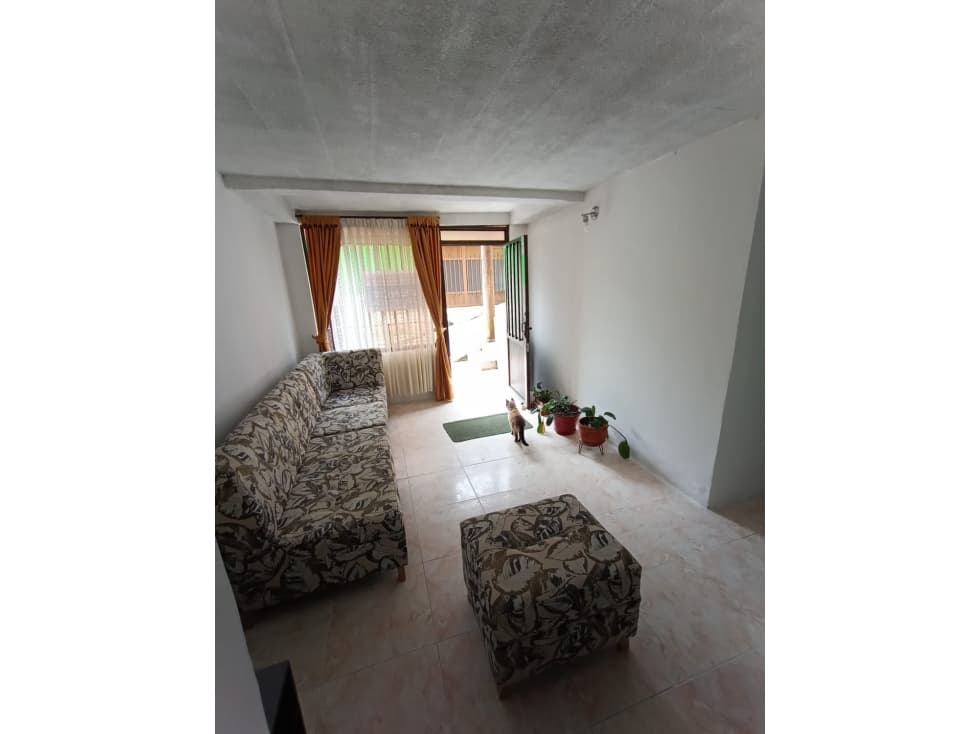 Venta de casa en La Carola — foto 2