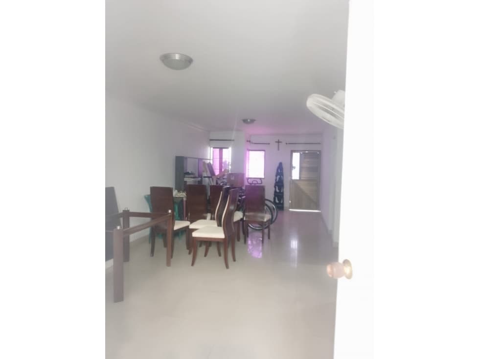 SE ARRIENDA CASA PARA USO COMERCIAL — foto 2