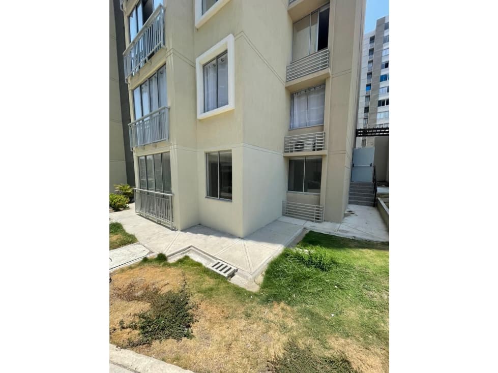 APARTAMENTO EN ARRIENDO — foto 2