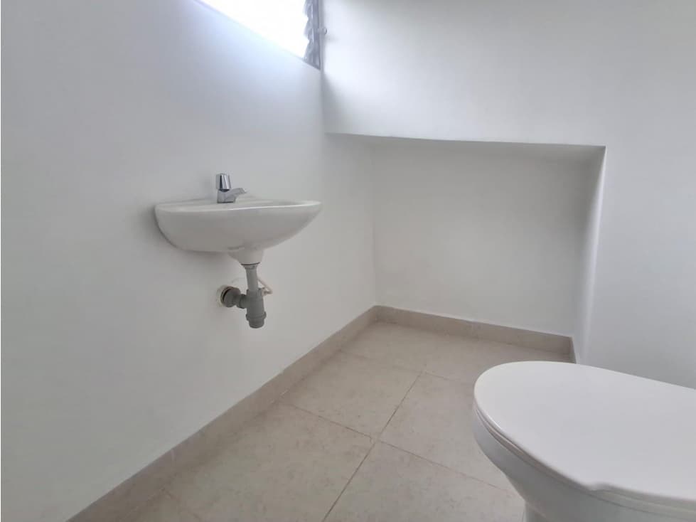 OFICINA EN ARRIENDO EN ENVIGADO COD 10630 — foto 2