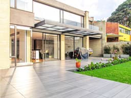 Vendo casa en Niza Antigua