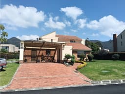 Casa en venta en Cota