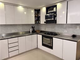 CASA EN ARRIENDO EN LA CASTELLANA