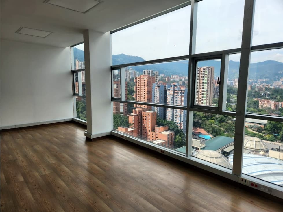 Oficina En Arriendo Forum Poblado Medellin — foto 5