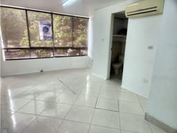 Oficina En Arriendo Rodeo PLaza la Mota
