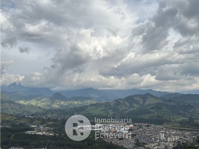 Lote en conjunto en venta, La Alhambra, Manizales