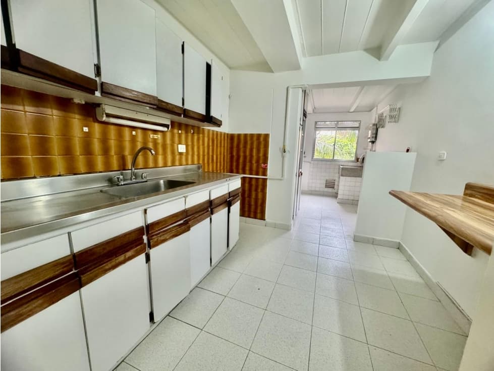 VENTA DE APARTAMENTO EN ENVIGADO EXCELENTE UBICACIÓN — foto 5