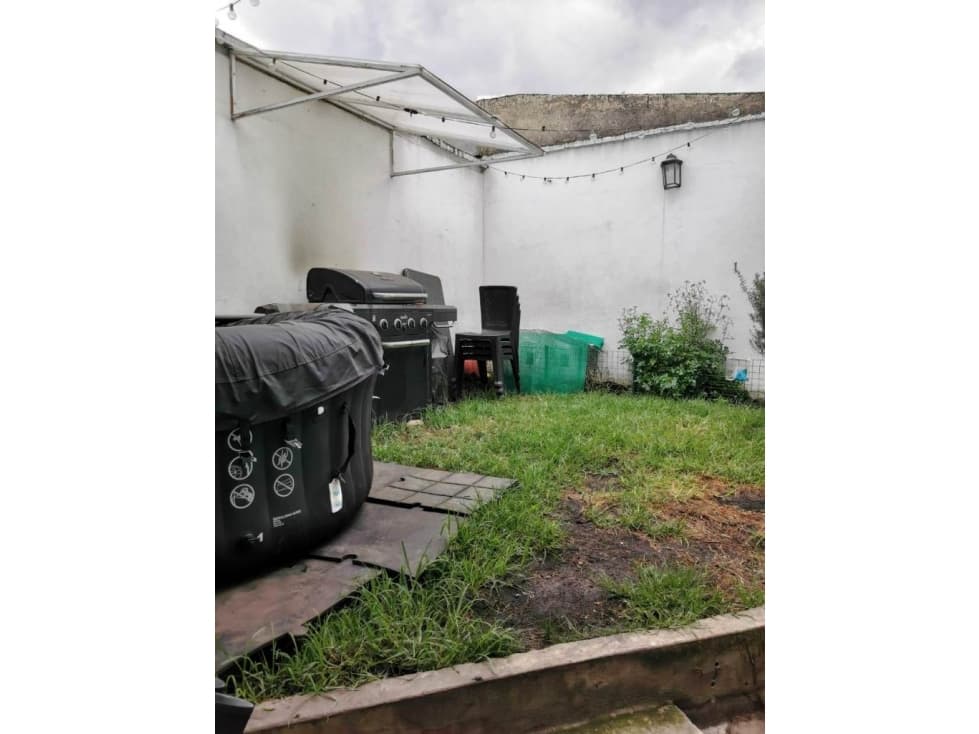 VENDO CASA EN EL BARRIO EL POLO — foto 4