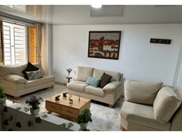 CASA EN VENTA , GINEBRA VALLE (AMOBLADA)
