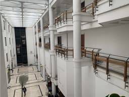 Vendo Oficina Hacienda Santa Bárbara - REMODELADA