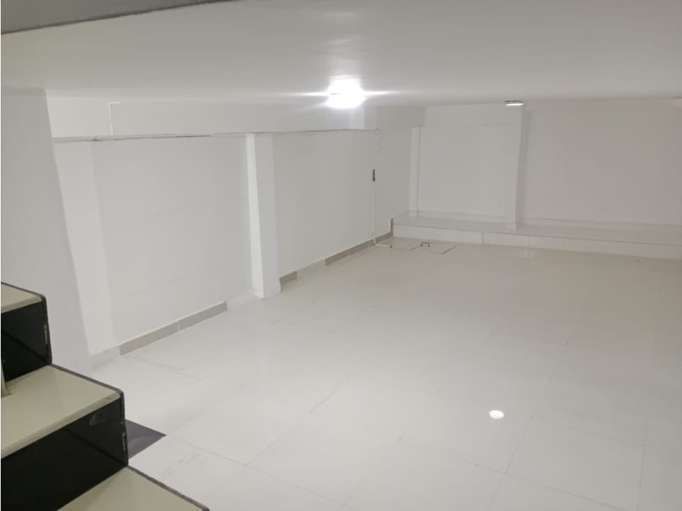 LOCAL EN ARRIENDO EN SANTA BARBARA — foto 1