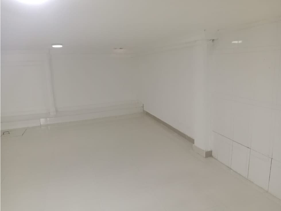 LOCAL EN ARRIENDO EN SANTA BARBARA — foto 5