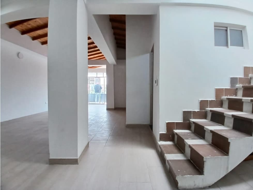 VENTA DE CASA CON MANZARDA EN ITAGÜÍ SANTA MARÍA — foto 5
