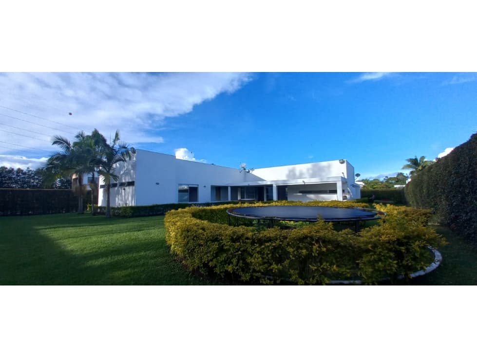Venta de casa en Llanogrande — foto 1