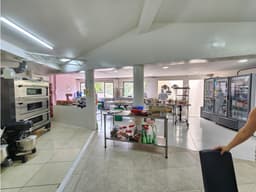 Venta de casa Lote en El Tesoro