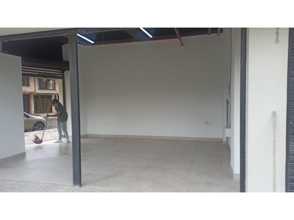 VENTA DE LOCAL EN SABANETA- SECTOR ALCAZARES — foto 1
