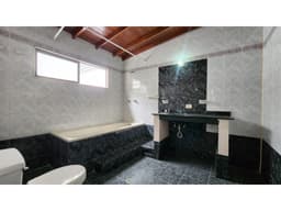 Casa en venta en Vallejuelos, Envigado