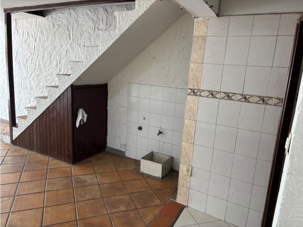 VENTA DE LOCAL COMERCIAL EN PRADO CENTRO MEDELLIN — foto 4