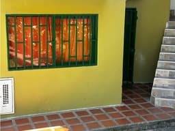 VENTA CASA ENMARINILLA BARRIO PLAN 60 MARIA AUXILIADORA