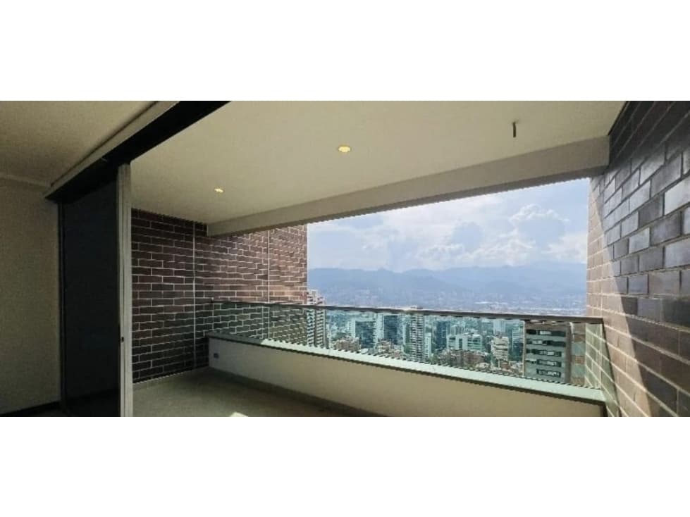 Apartamento en venta El Poblado en la Milla Oro — foto 1