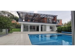 venta de casa unifamiliar en el poblado sector la Concha