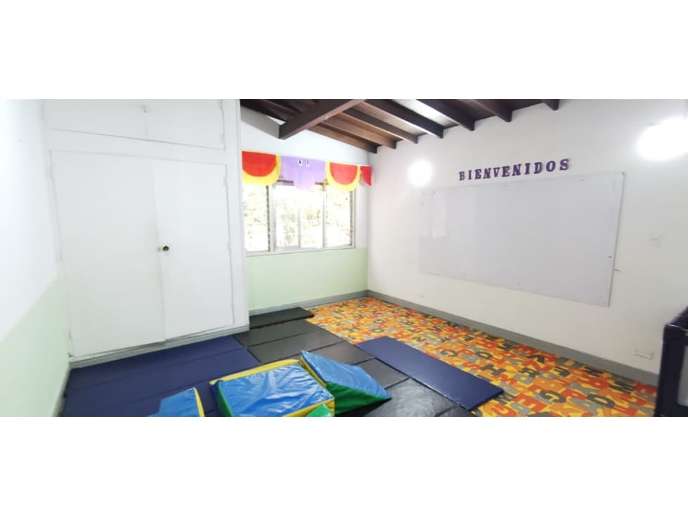 Venta casa esquinara Santa Monica unifamiliar — foto 3