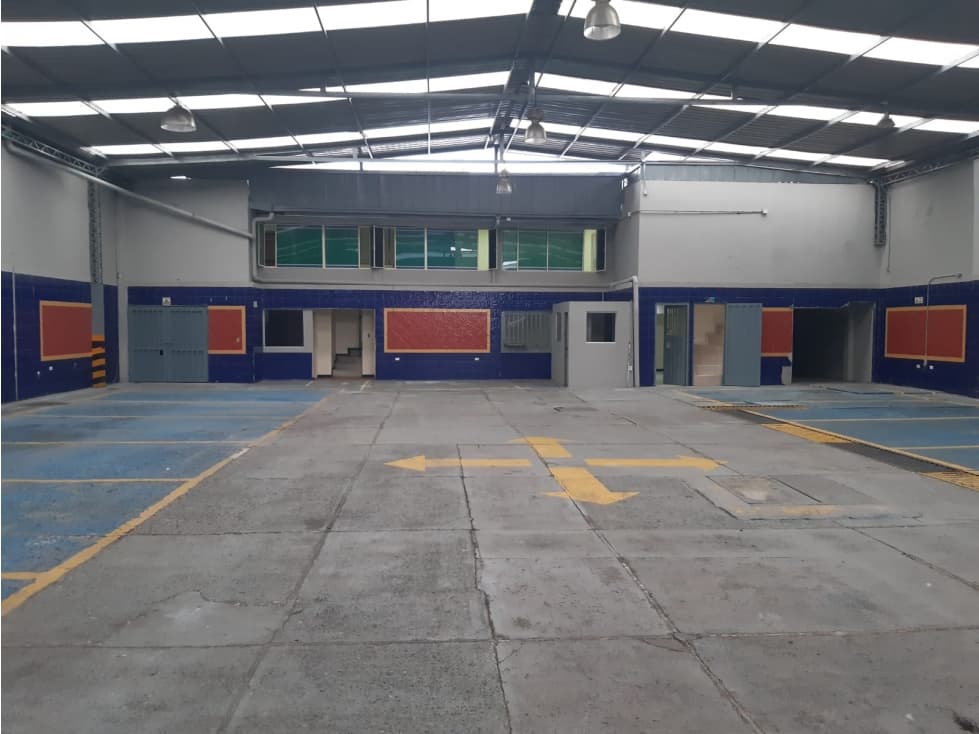 VENTA DE BODEGA CALLE 68 RENTANDO . — foto 4