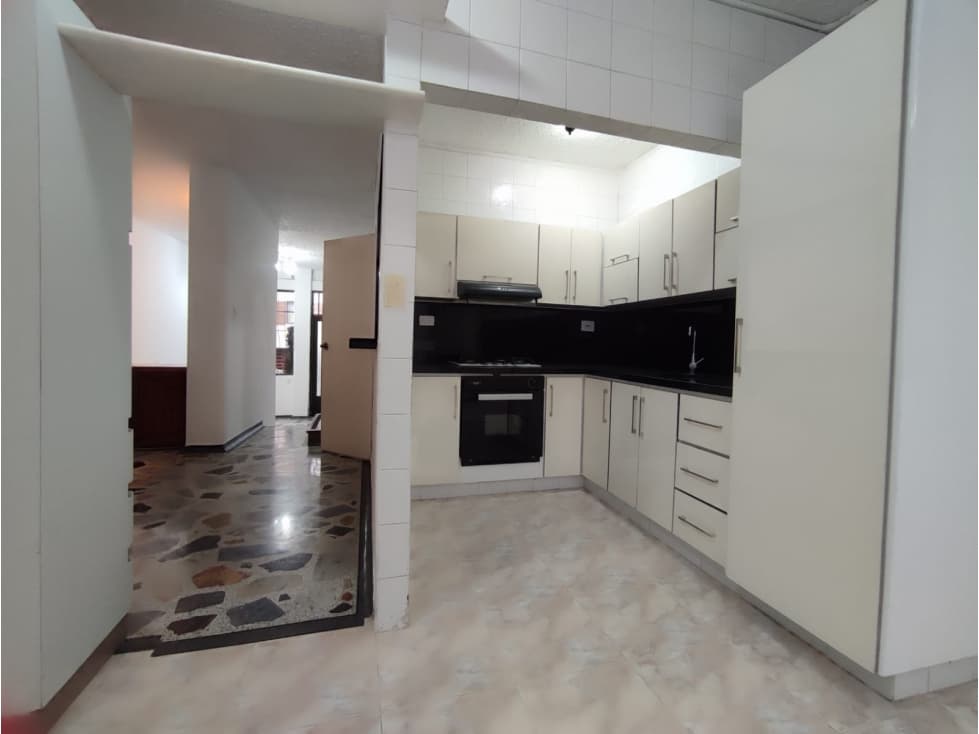 VENTA DE CASA EN EL SECTOR DE PINARES COD 9796616 — foto 1