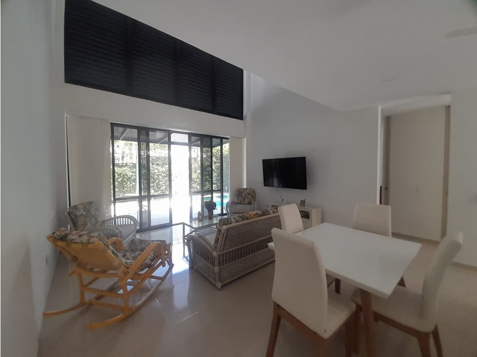 CASA CON PISCINA PRIVADA EN VENTA , RICAURTE C/MARCA — foto 3