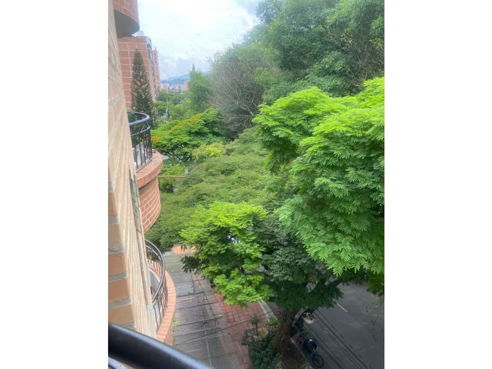 Apartamento En La Floresta - Se Vende — foto 1