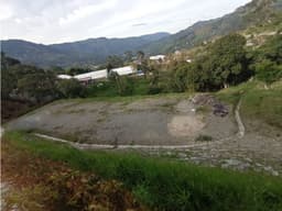 Lote en la Autopista Medellin Bogota - Arriendo