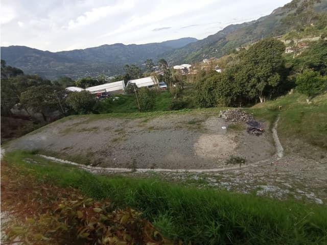 Lote en la Autopista Medellin Bogota - Arriendo