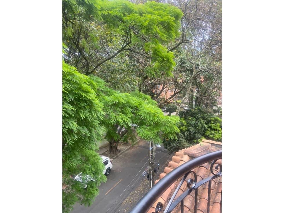 Apartamento En La Floresta - Se Vende — foto 2