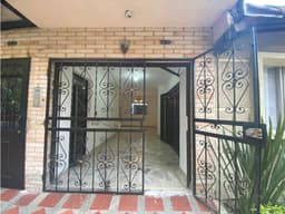 Casa local En Belén Malibú - en arriendo