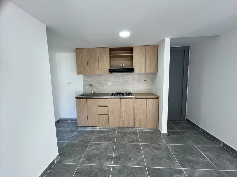 Apartamento en Bello Bucaros- en arriendo — foto 1