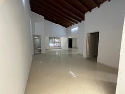Casa local en Belén Malibú- en arriendo