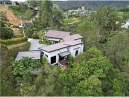 F0376. Vendo! Finca en unidad cerrada exclusiva en El Retiro