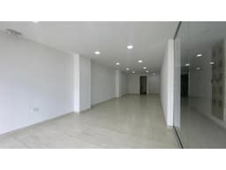 T0205. Local comercial con ares de 62mt2 en La Ceja