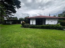 C0435. Vendo! Casa campestre de lujo en sector Llano grande