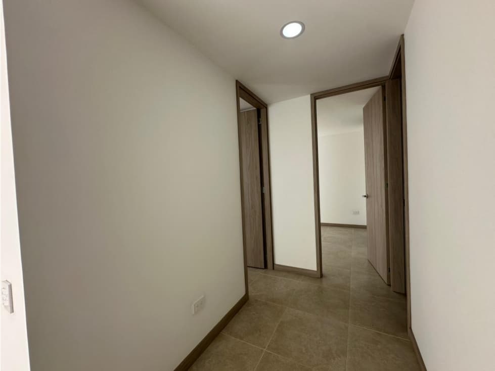 A0546.VENDO! Apartamento con ascensor y cuarto util La Ceja — foto 6