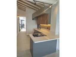 A0512. VENDO! Apartamento en buen sector con acabados modernos