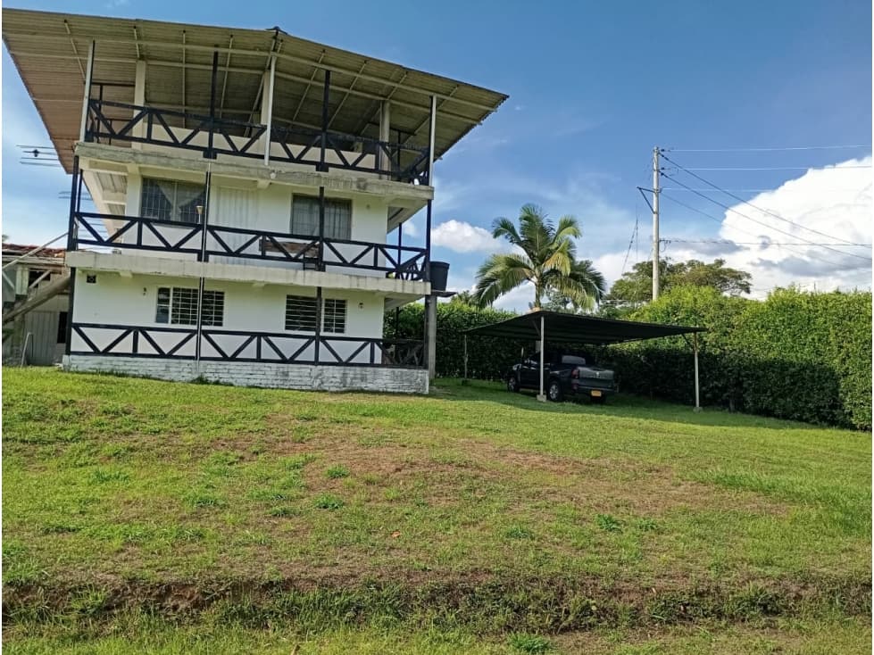 CHALET PARA LA VENTA - TEBAIDA — foto 3