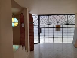 LUXA VENDE CASA BARRIO CATAY EN CONJUNTO