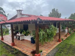HERMOSA FINCA PRODUCTIVA