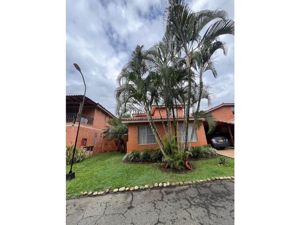 CASA EN CONDOMINIO — foto 1