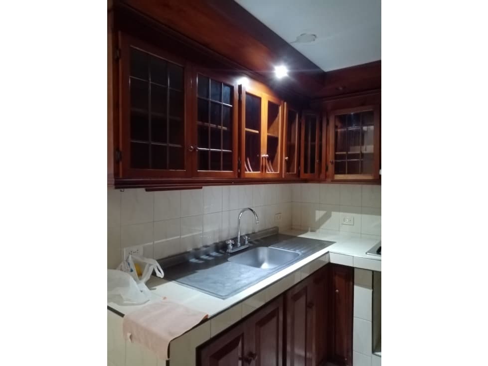 EDIFICIO DE 4 PISOS SALOMIA — foto 1