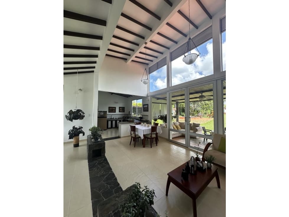 Espectacula Casa Campestre en Conjunto Cerrado — foto 5
