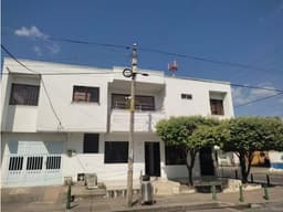 SC RED INMOBILIARIA VENDE BIFAMILIAR EN DOS PLANTAS.
